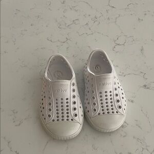 Native Kids Shoe Slip-Ons in White
